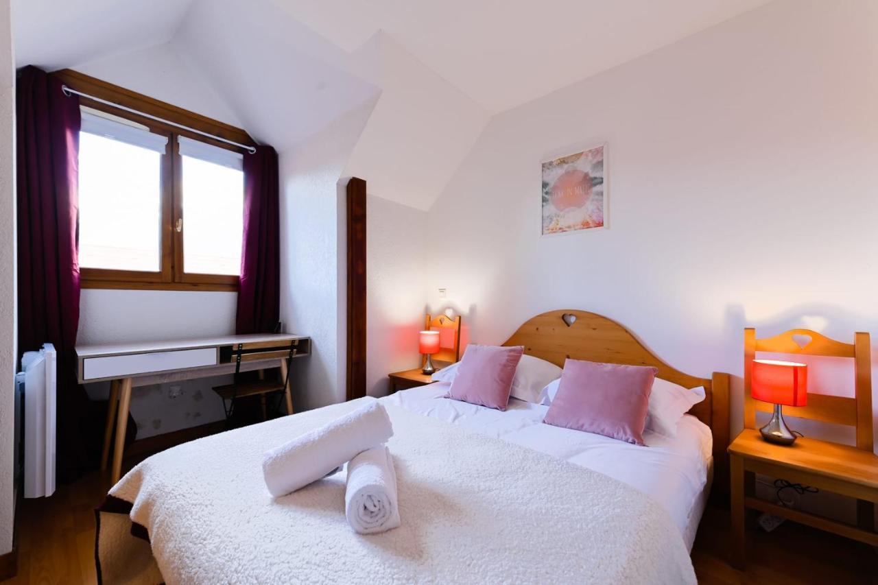 The Green Fee Close To The Golf Course And 5 Minutes From The Lake Giez Eksteriør bilde